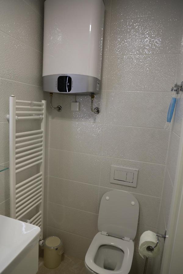 Love Nest Apartment リュブリャナ エクステリア 写真